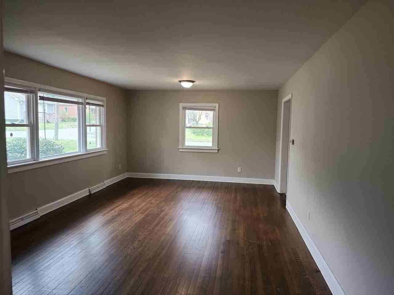 2309 Concord Ave - Photo 3 of 3