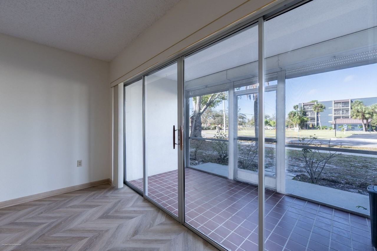 2300 Aaron St #114 - Photo 7 of 30