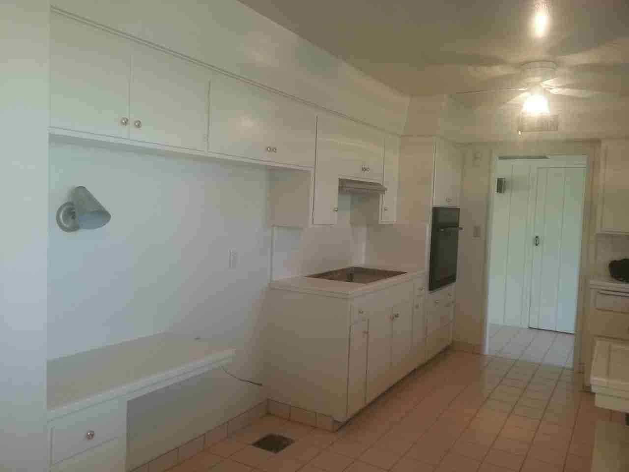 1141 W Barstow Ave - Photo 6 of 35