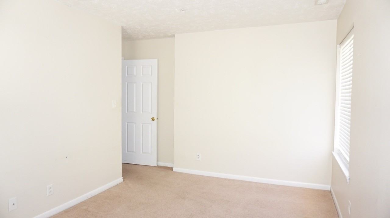 3374 Galleria Dr - Photo 7 of 14