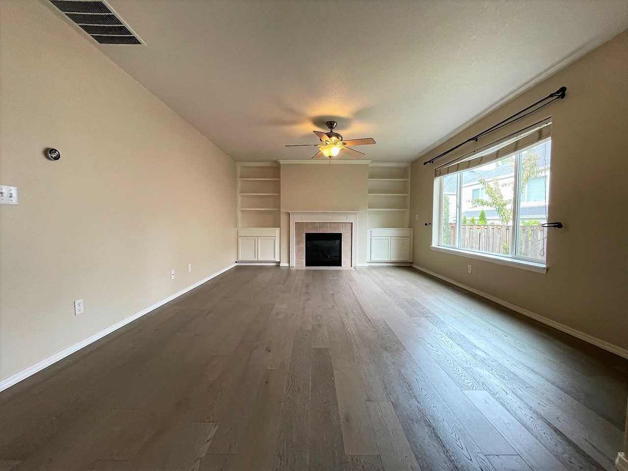 16873 Nw Oak Creek Dr - Photo 2 of 20