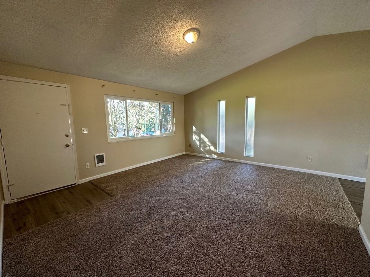 18910 Nw Shadow Ln - Photo 2 of 8