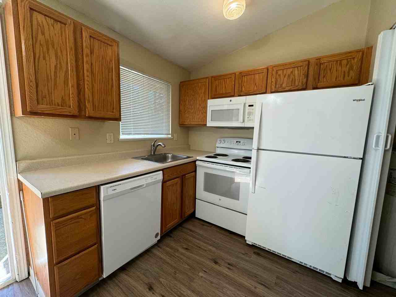 18910 Nw Shadow Ln - Photo 4 of 8