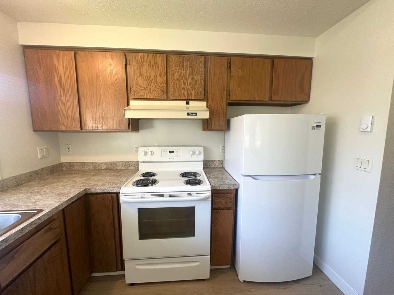 7060 Montauk Cir - Photo 7 of 23