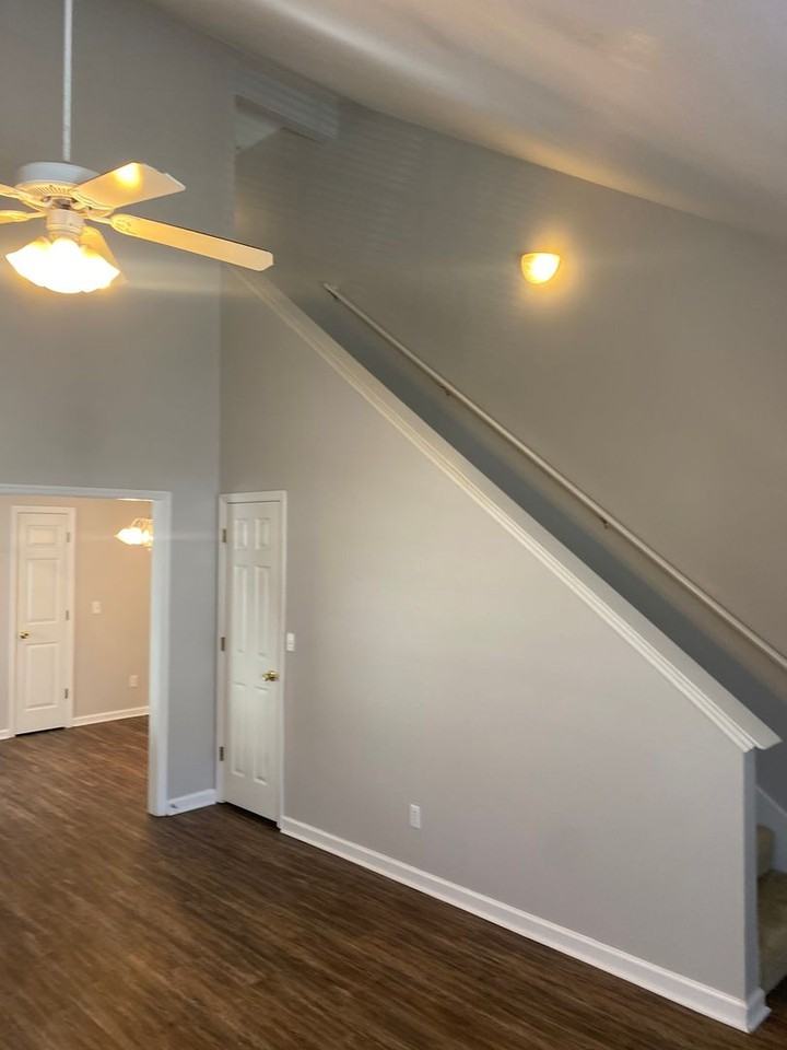 2765 Westbrook Ct - Photo 3 of 12