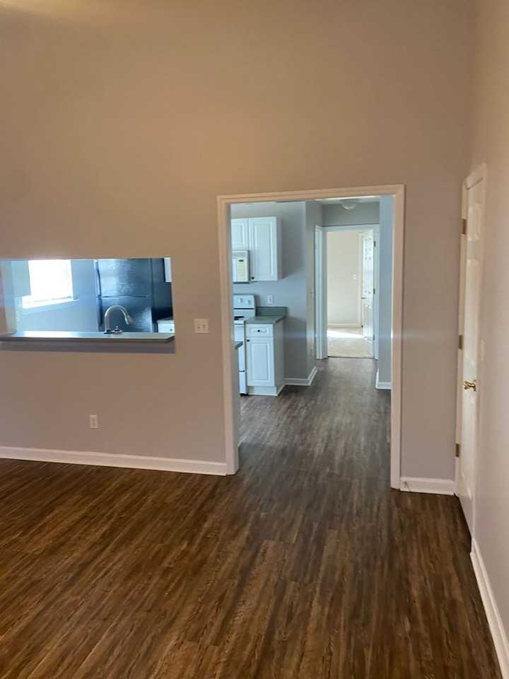 2765 Westbrook Ct - Photo 4 of 12