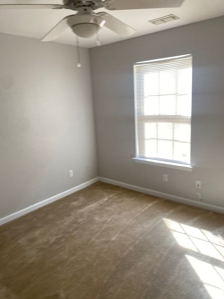 2765 Westbrook Ct - Photo 6 of 12