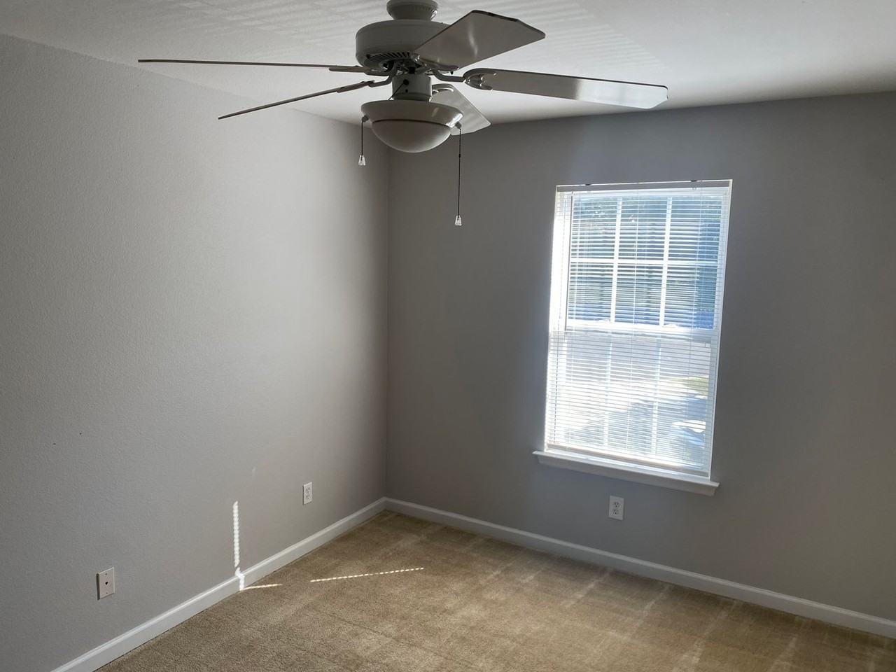 2765 Westbrook Ct - Photo 7 of 12