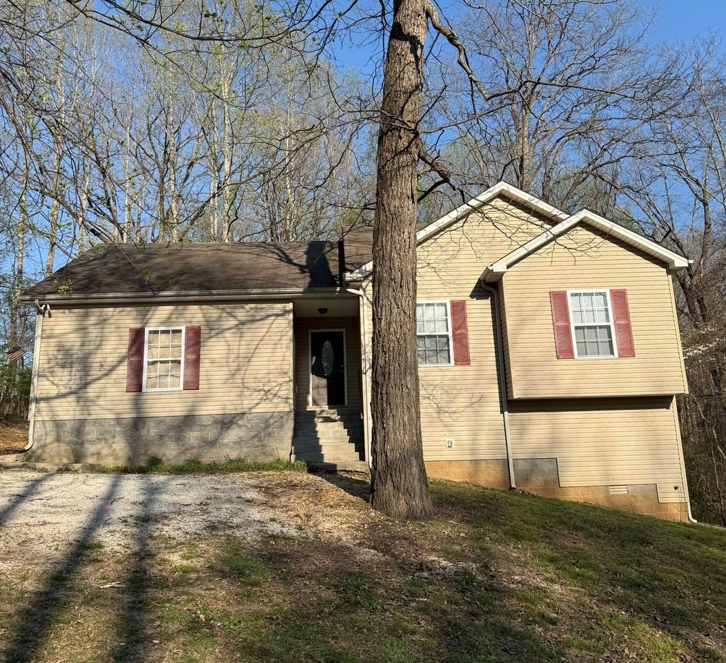 1043 Hogan Rd