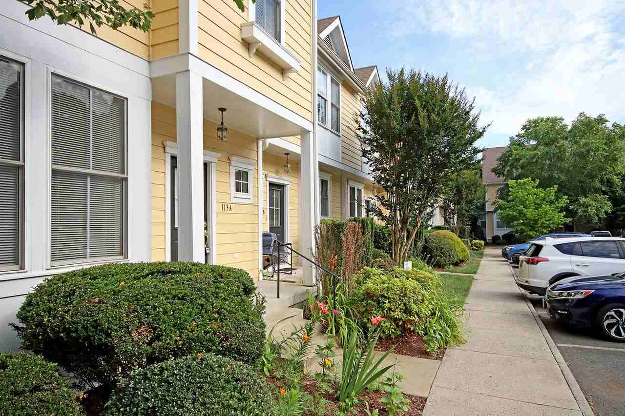 113 Melbourne Park Cir Apt A - Photo 2 of 22