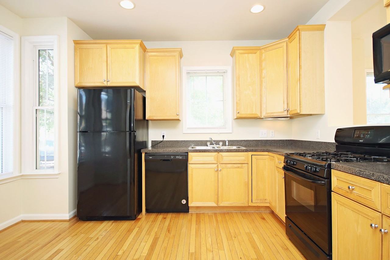 113 Melbourne Park Cir Apt A - Photo 5 of 22