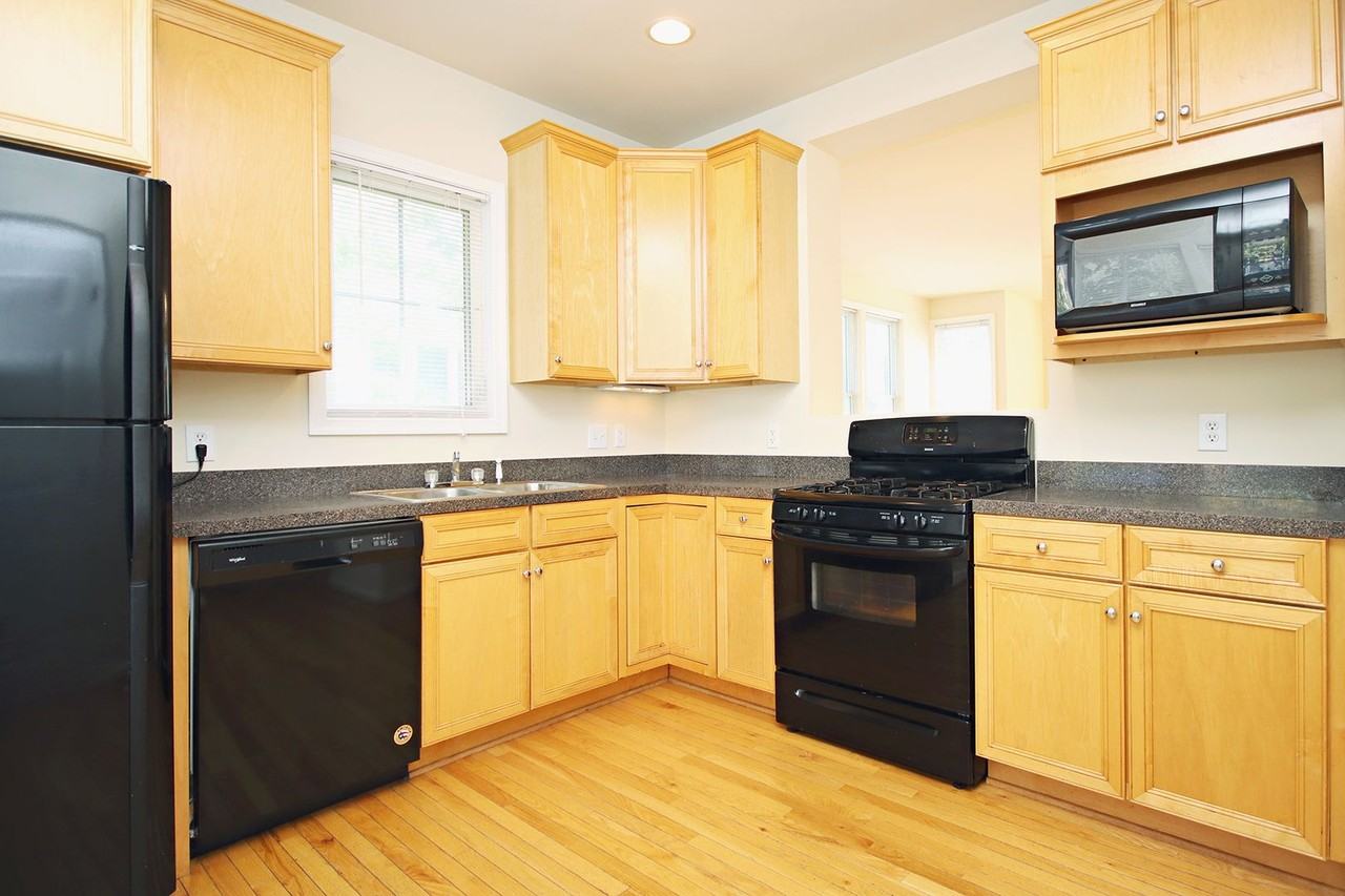 113 Melbourne Park Cir Apt A - Photo 6 of 22