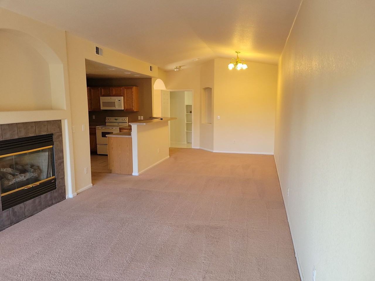 1703 Whitehall Dr #2H - Photo 2 of 27