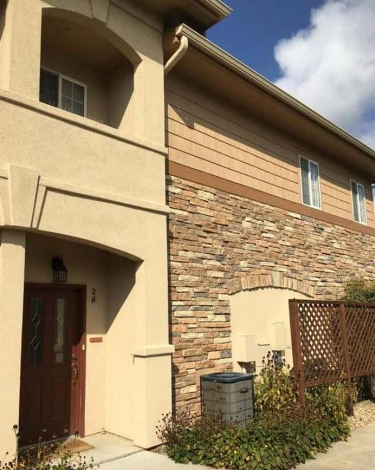 1703 Whitehall Dr #2H - Photo 7 of 27