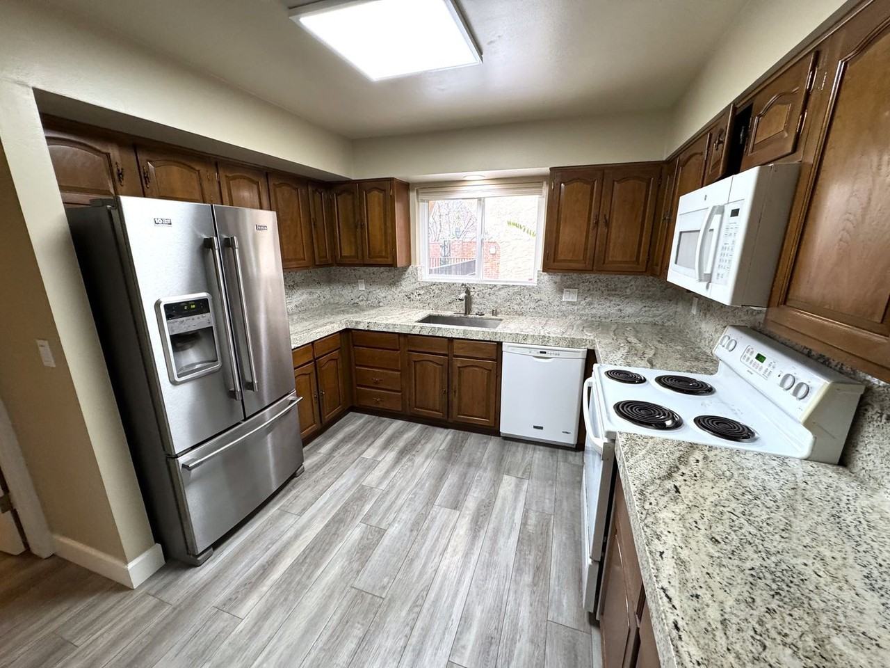 1000 Arbor Rd #4 - Photo 2 of 10