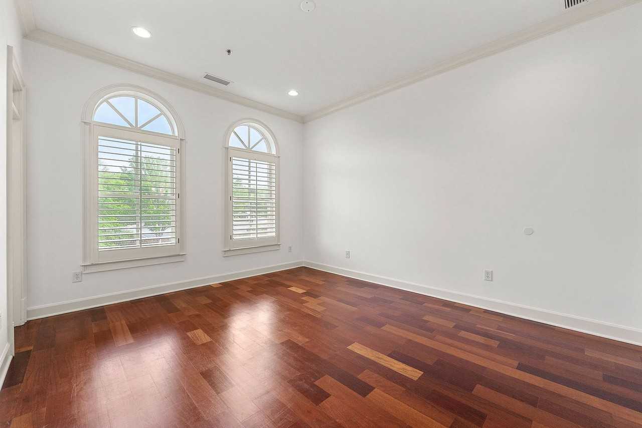 15 Buford Village Walk - Photo 4 of 31