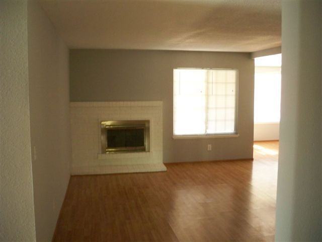 3328 Chiswell Way - Photo 4 of 7