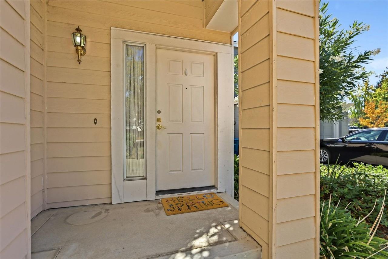 11544 Evening Spring Ct - Photo 2 of 30