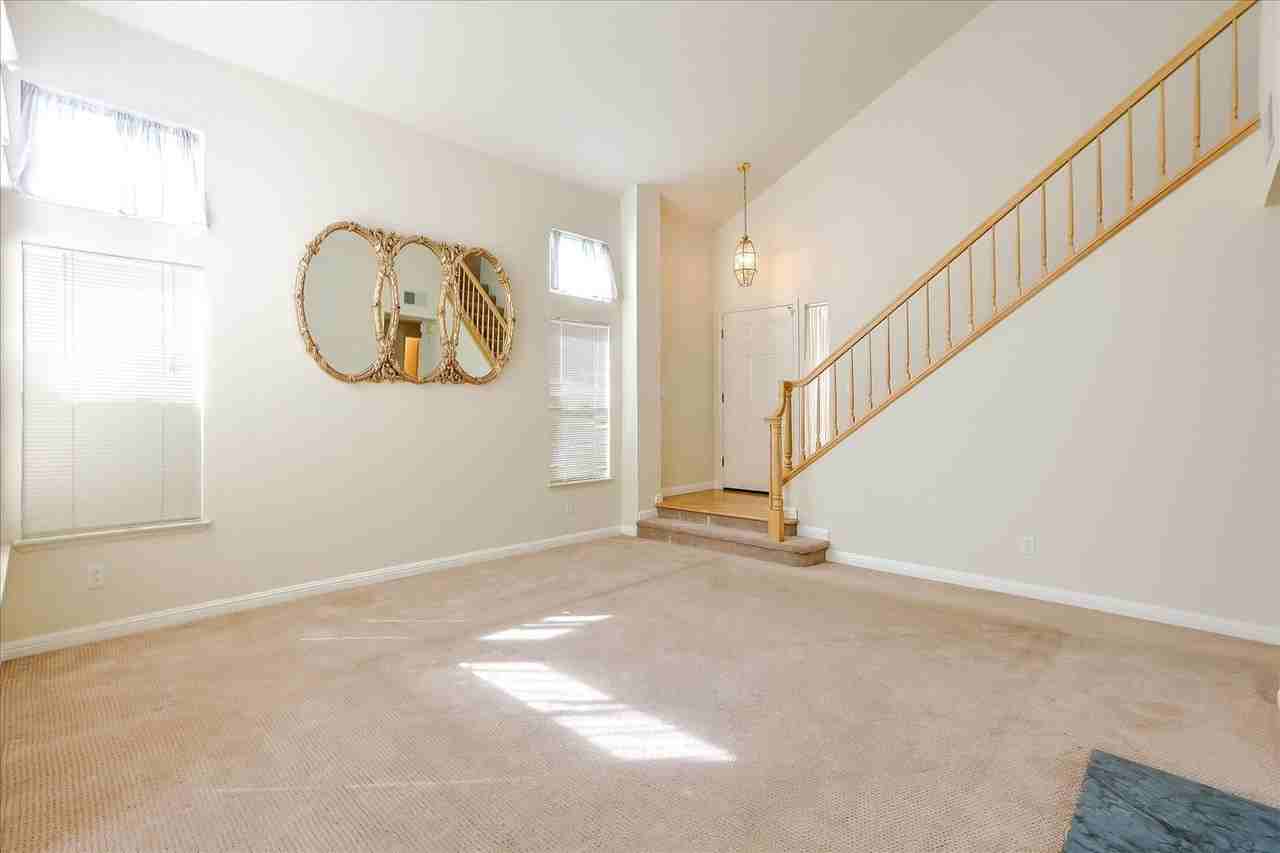 11544 Evening Spring Ct - Photo 5 of 30