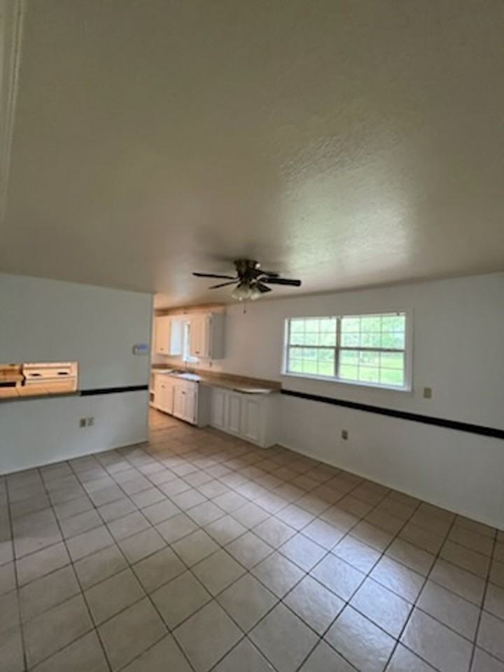 3219 Lakewood Dr - Photo 5 of 8