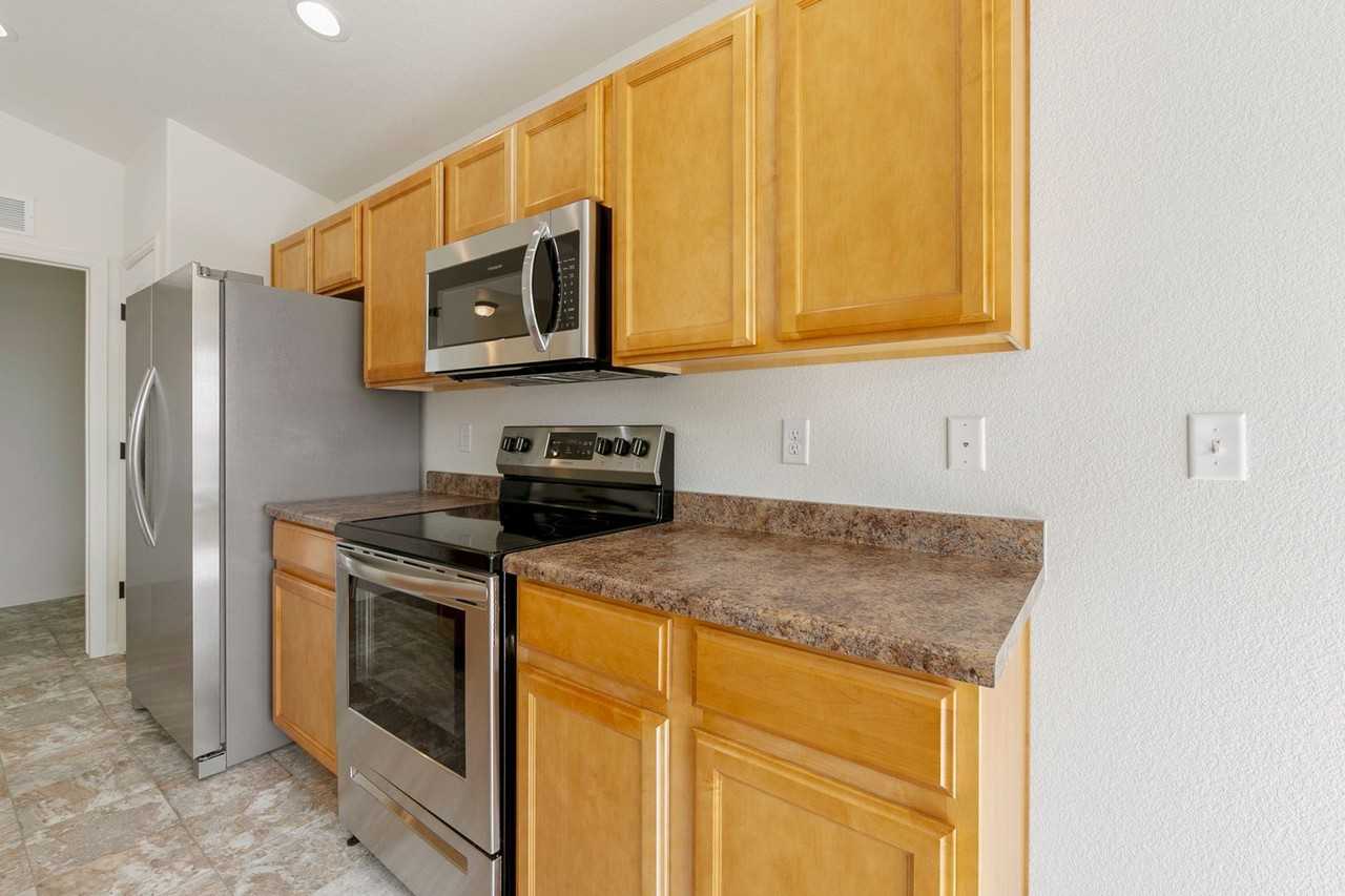 1900 104th Avenue Ct - Photo 7 of 22