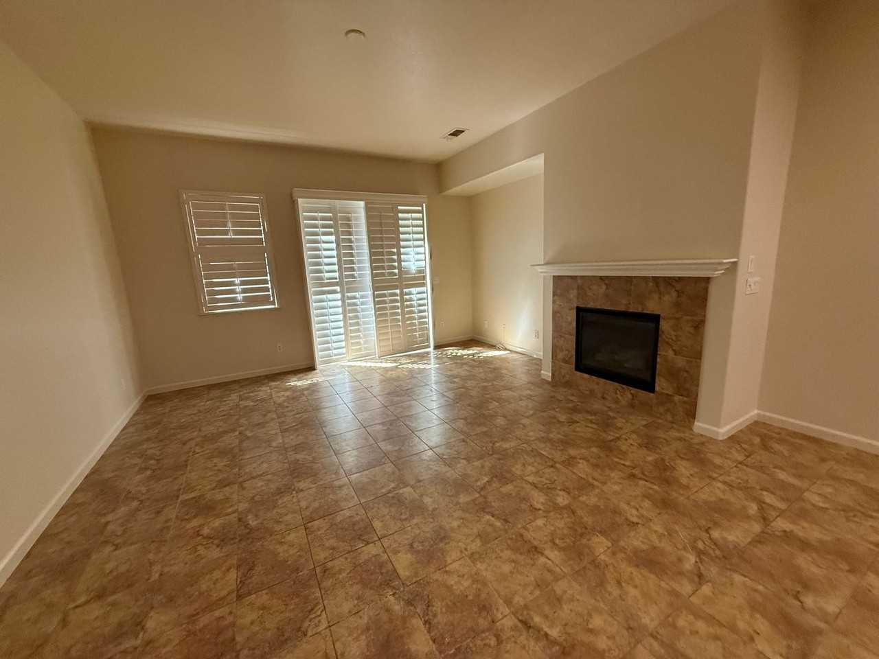 1487 Highland Dr - Photo 5 of 14