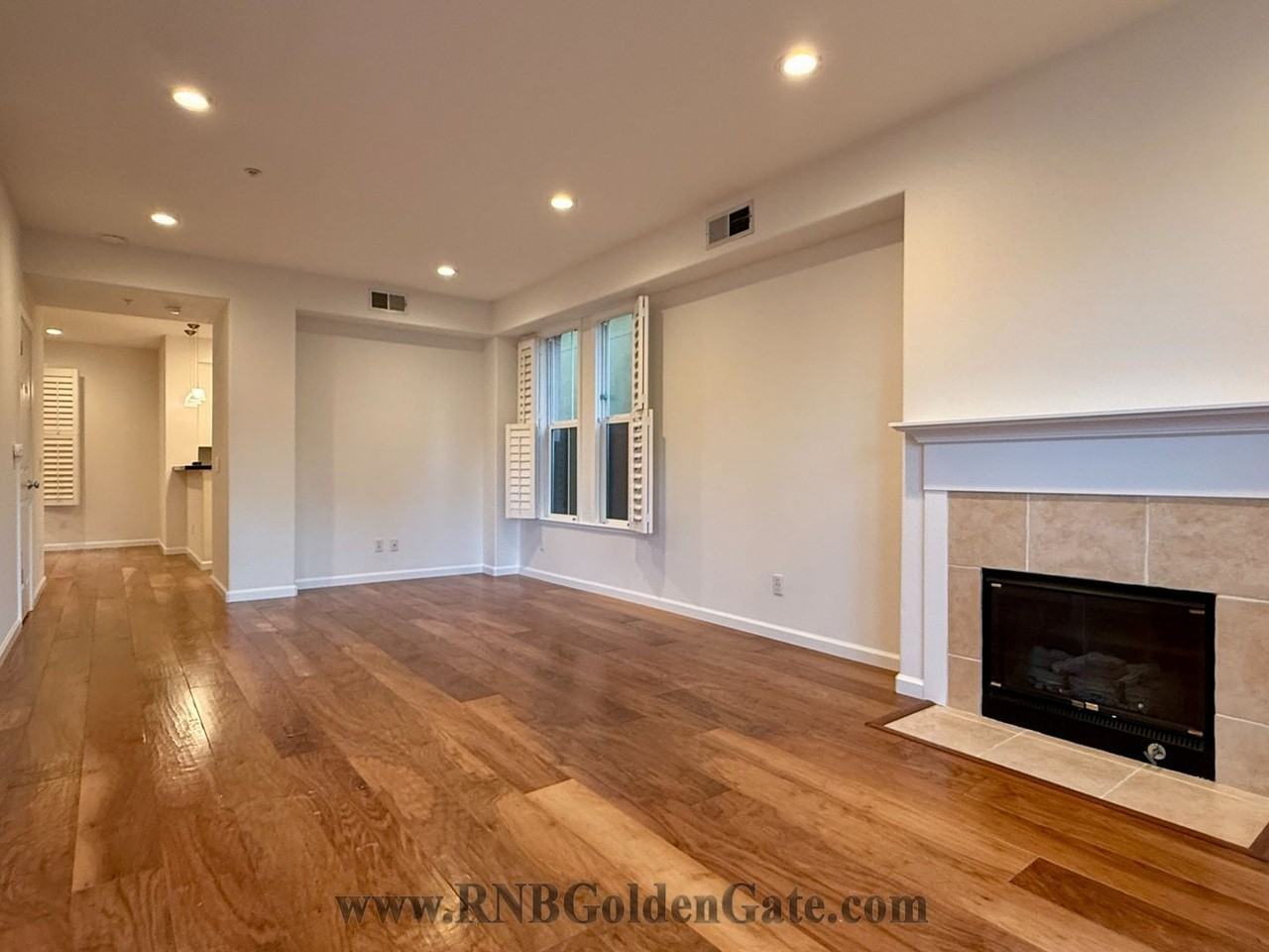 42 Arnold Dr - Photo 4 of 27