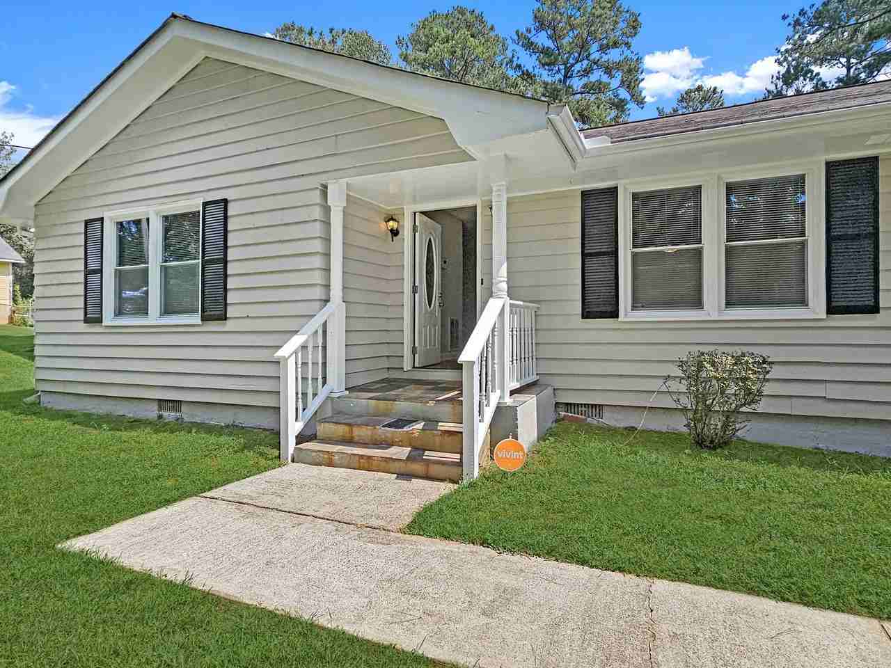 5949 James Rd - Photo 4 of 50