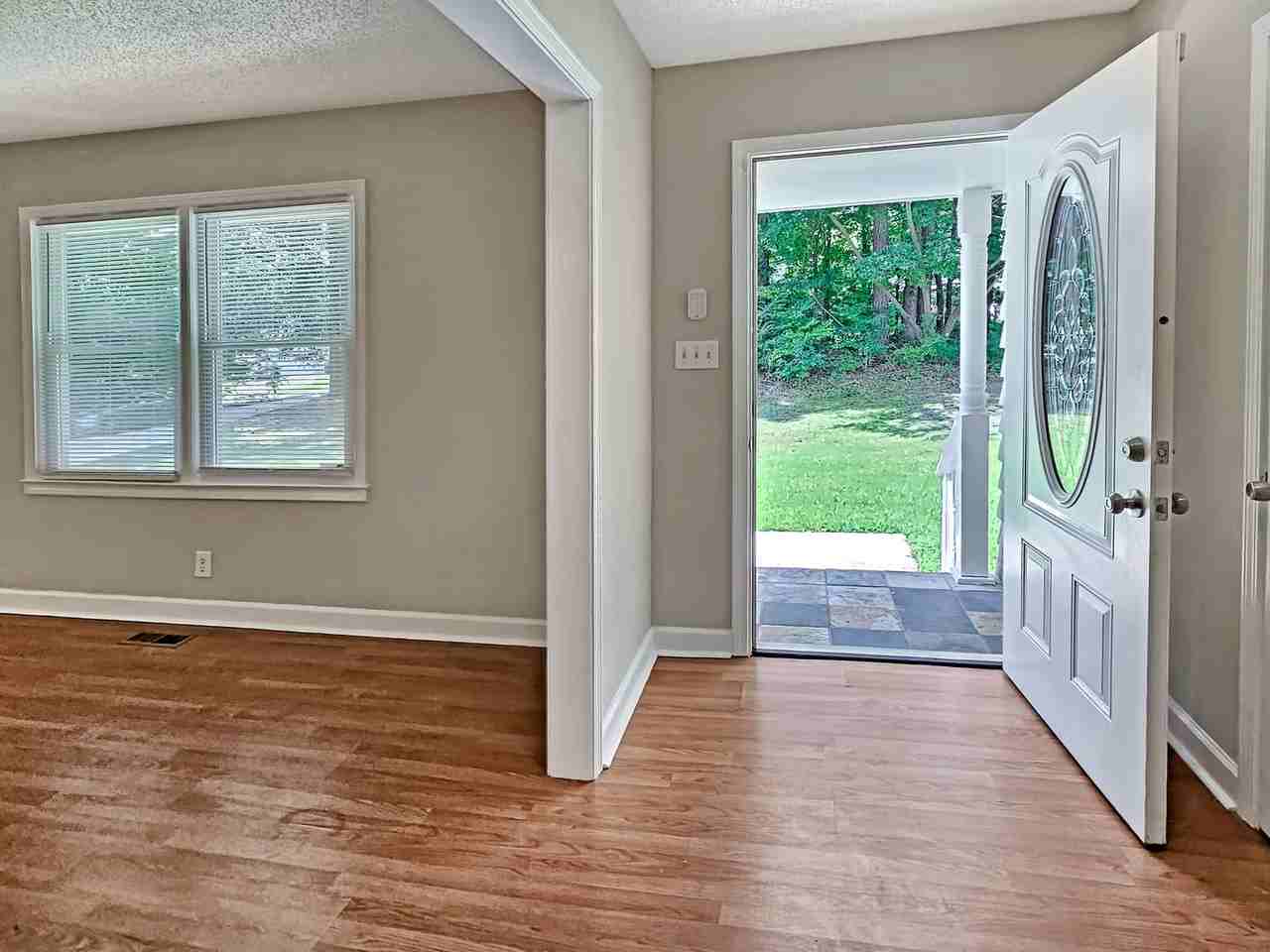 5949 James Rd - Photo 6 of 50