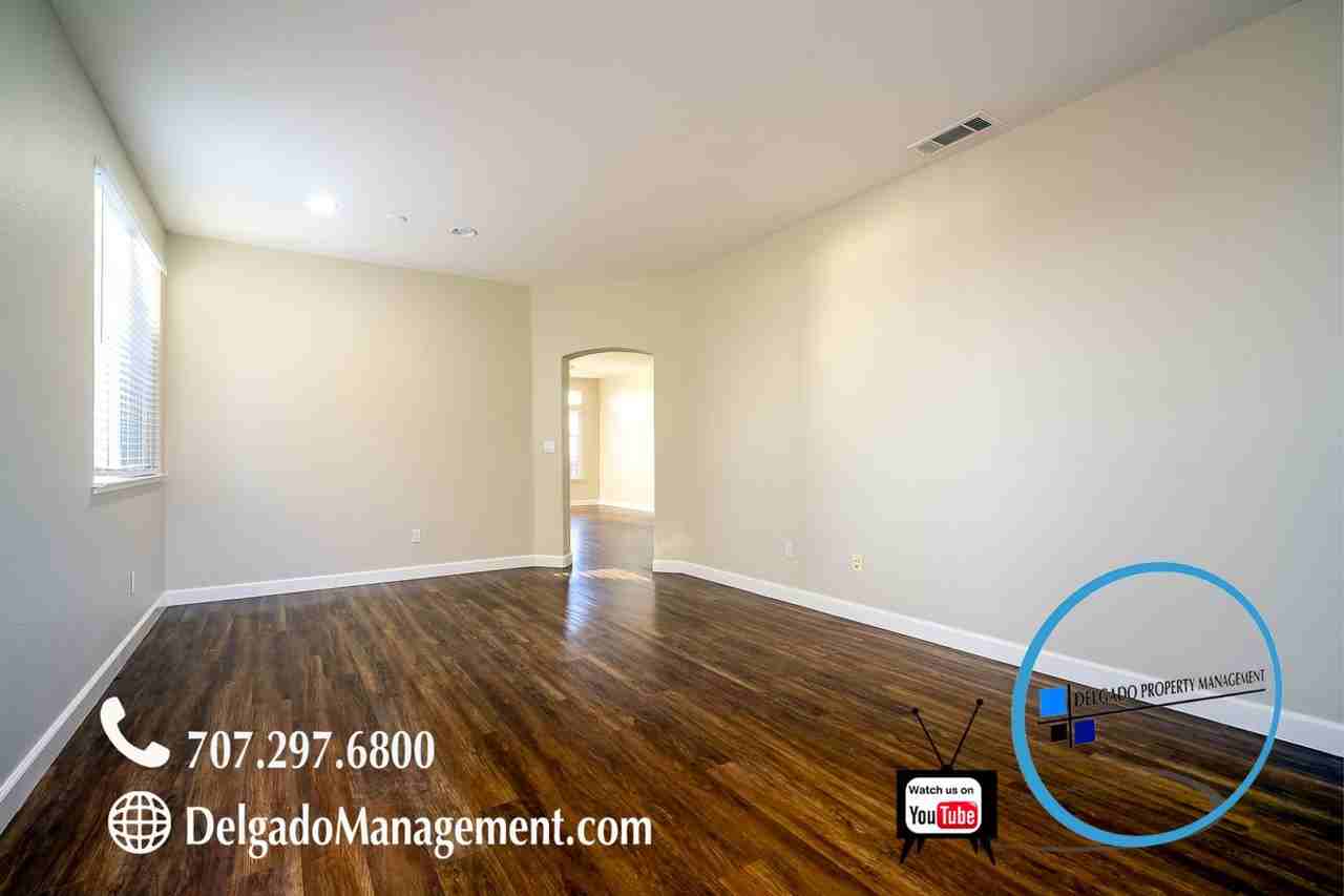 4040 Penny Ln - Photo 3 of 25