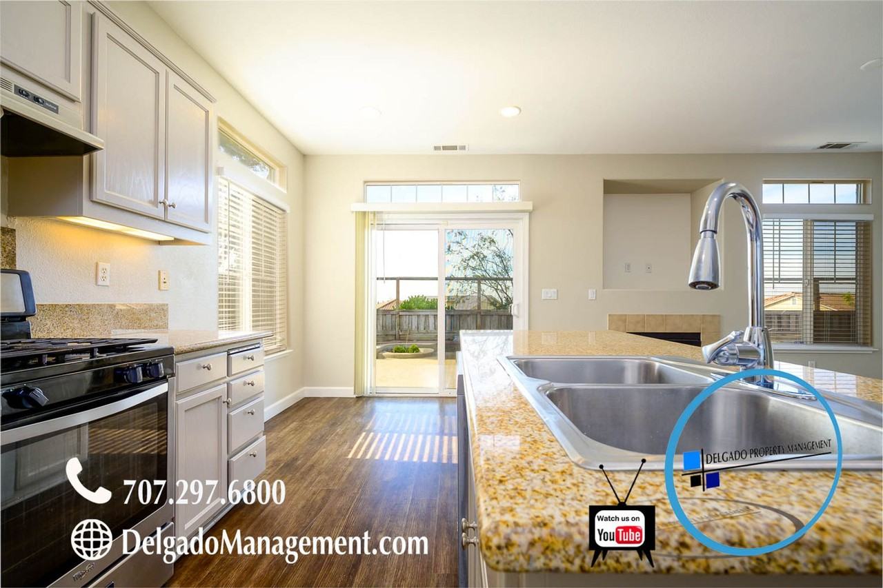 4040 Penny Ln - Photo 6 of 25