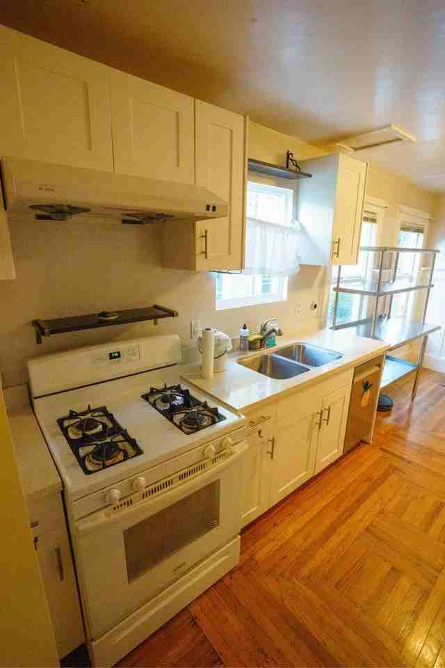 5814 Martin Luther King Jr Way - Photo 4 of 23