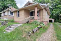 2212 Snyder Ave Ne - Photo 1 of 1