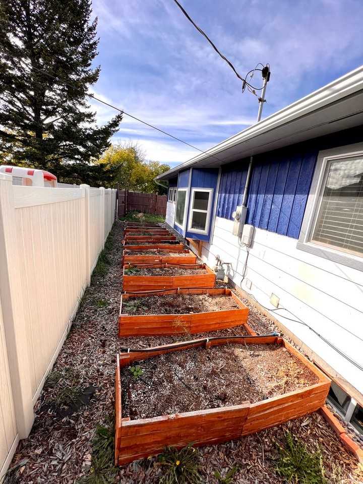 2001 Billings Ave - Photo 7 of 22