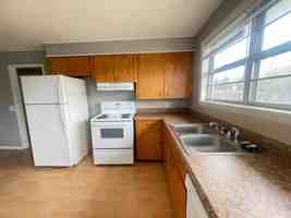 featured image of 4551 W 3rd St