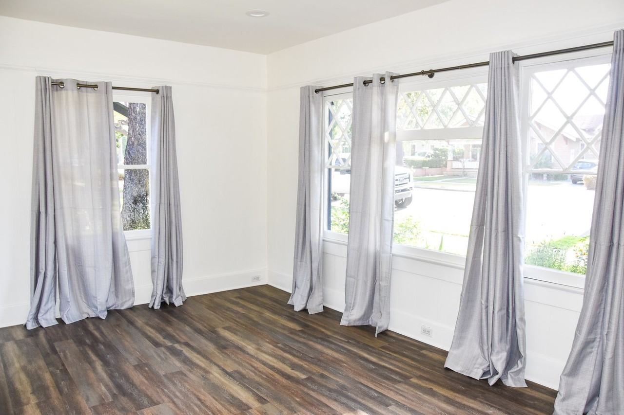 384 S Grand St - Photo 3 of 30