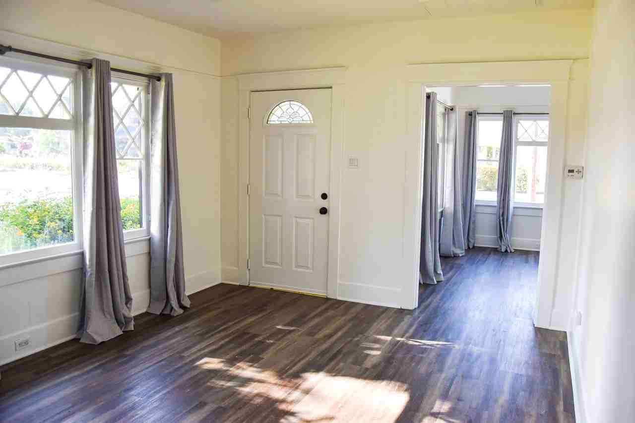 384 S Grand St - Photo 7 of 30