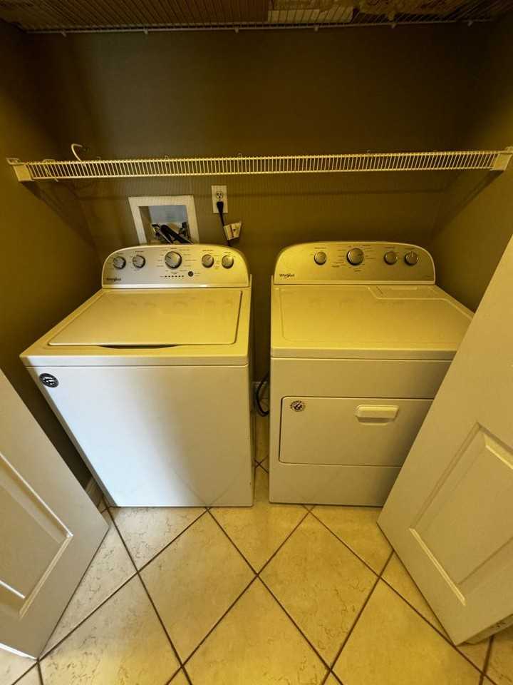 2984 Cullison Ct - Photo 3 of 21