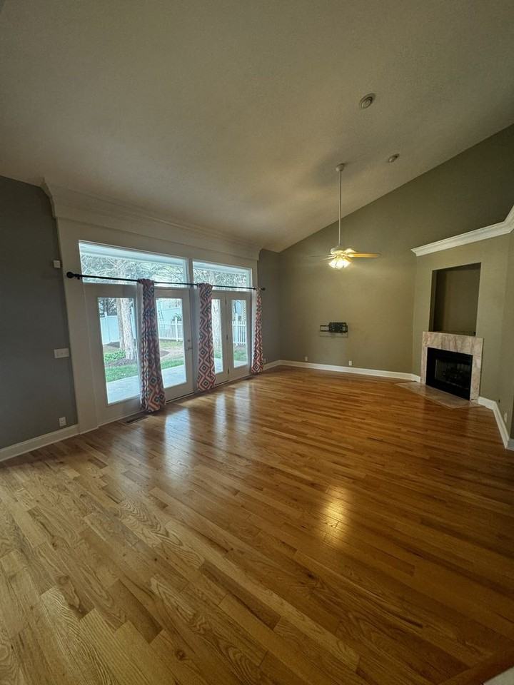 2984 Cullison Ct - Photo 7 of 21