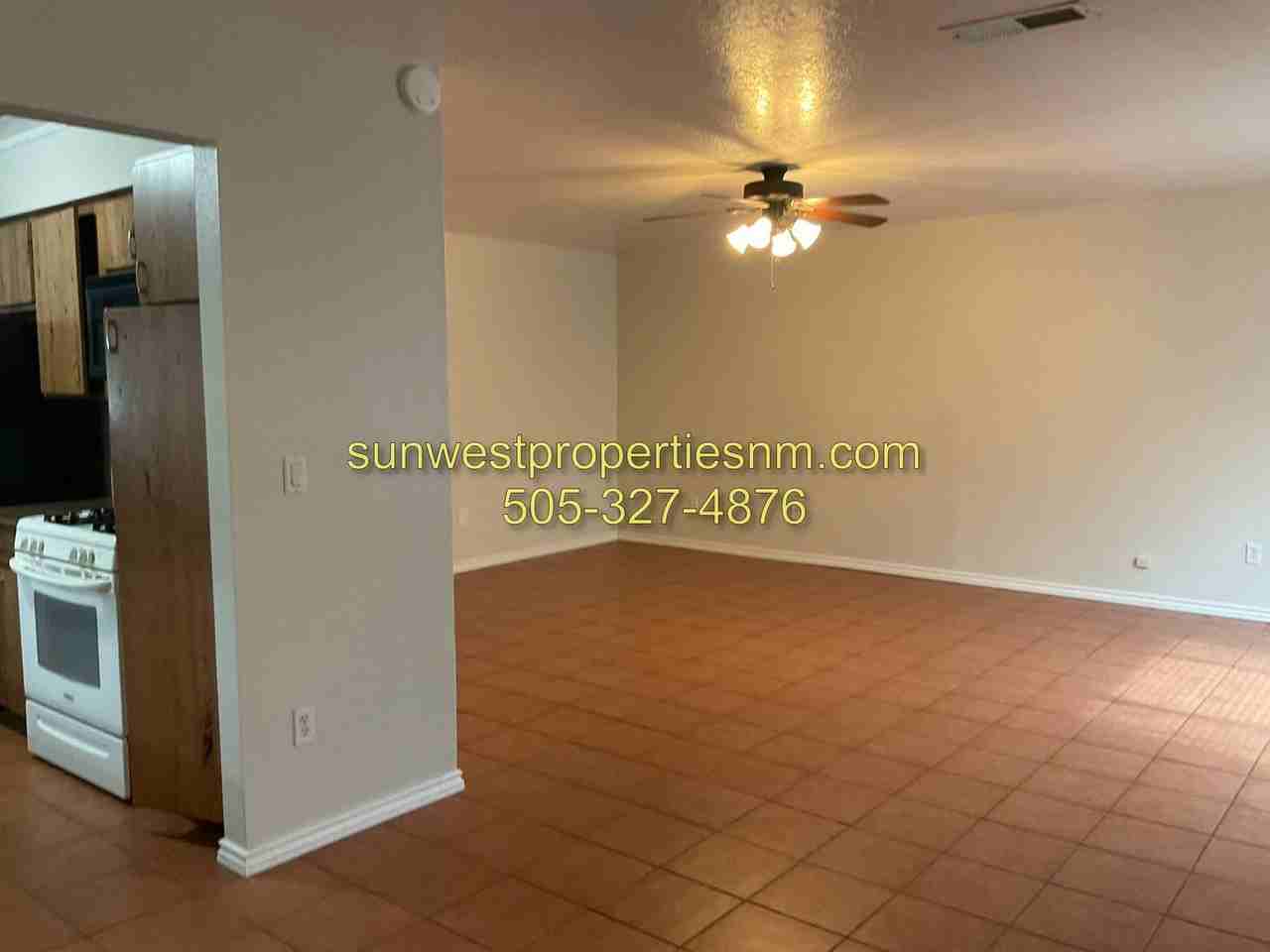 3403 San Medina Ave - Photo 4 of 19