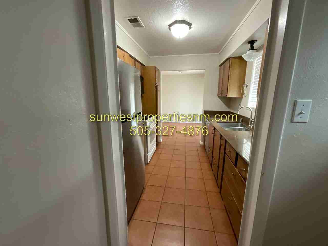 3403 San Medina Ave - Photo 5 of 19