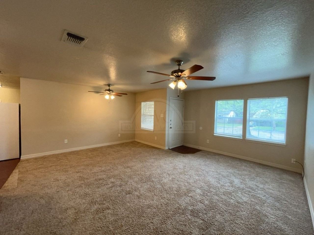 1603 Massey St - Photo 3 of 23