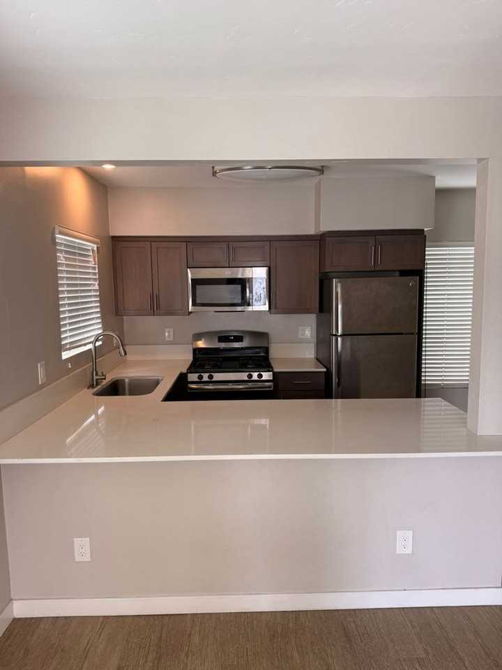 4657 Felton - Photo 2 of 12