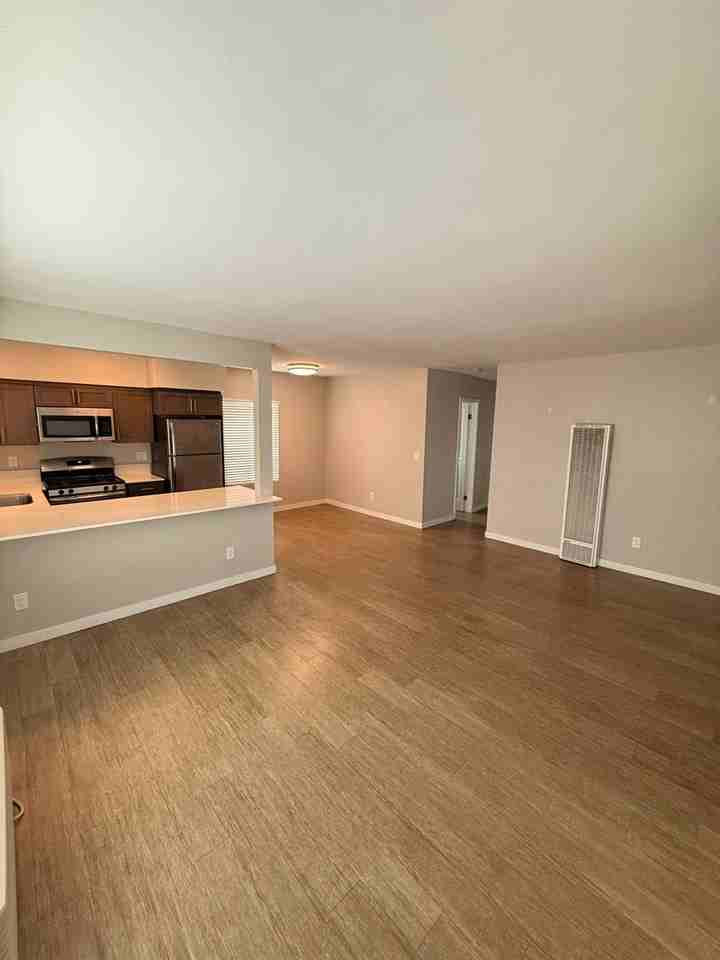 4657 Felton - Photo 3 of 12