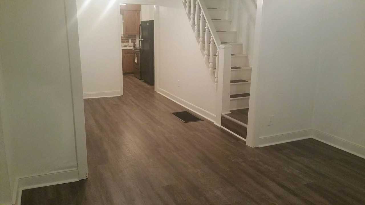 136 Church Ave - Photo 5 of 21