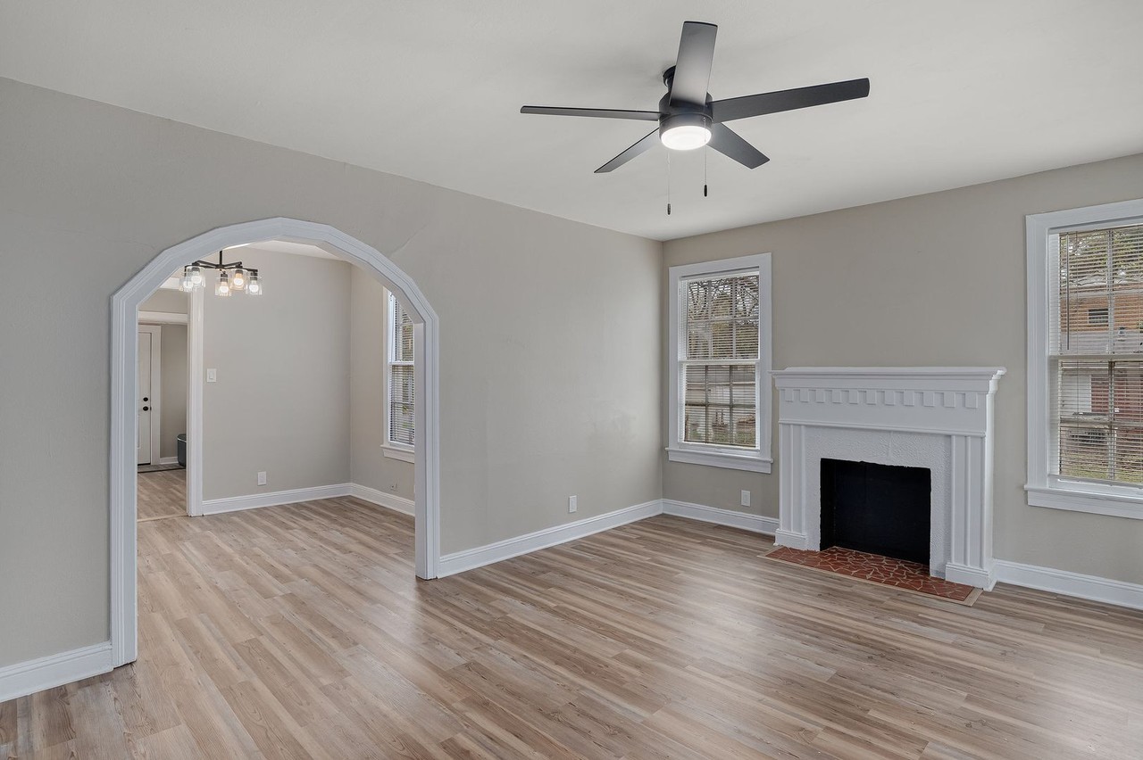 653 College St - Photo 4 of 19