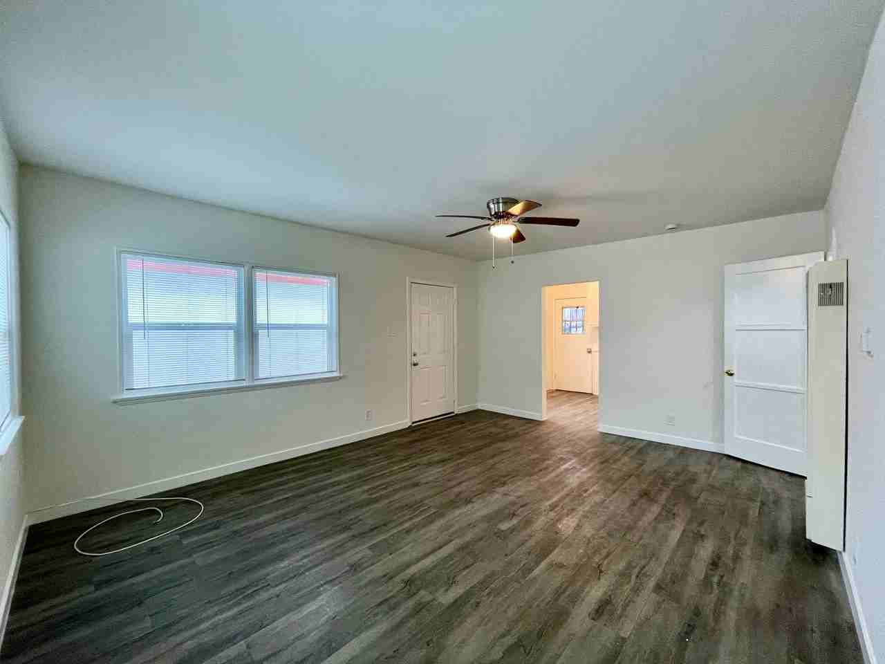 1317 W 107th St - Photo 5 of 6