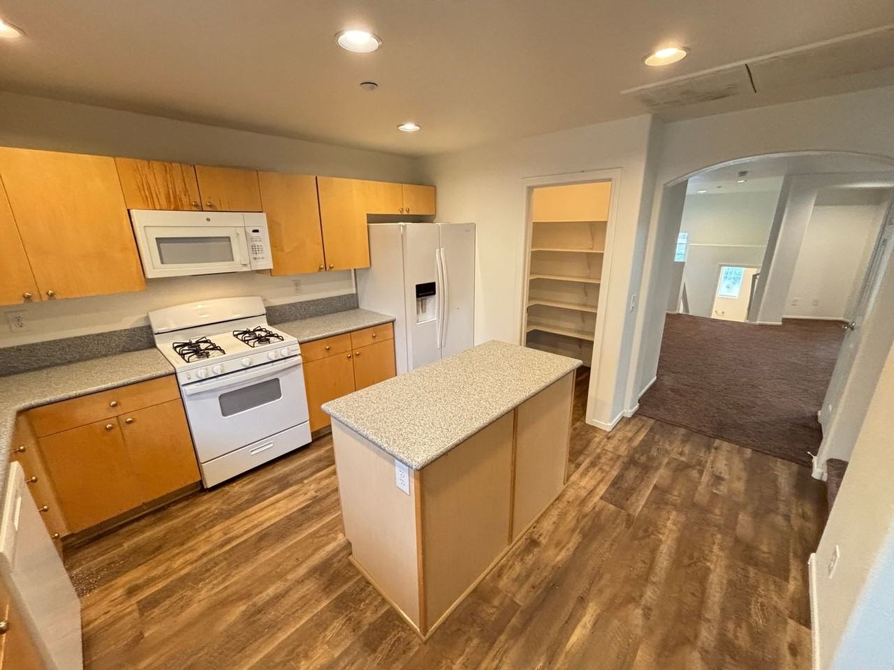 9137 Palatial Palette Ct - Photo 3 of 37