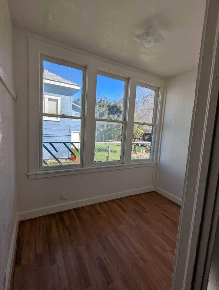 1171 High St - Photo 4 of 6