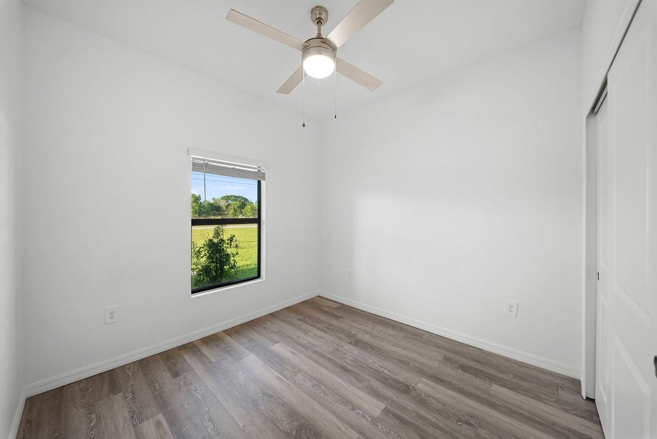 26481 26481 - 26483 Sandhill Blvd - Photo 5 of 25